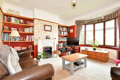 65 Deakin Leas, Tonbridge, TN9 2JT