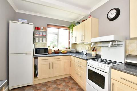 65 Deakin Leas, Tonbridge, TN9 2JT