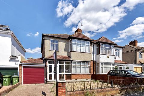 51 Cadwallon Road, London, SE9 3PX