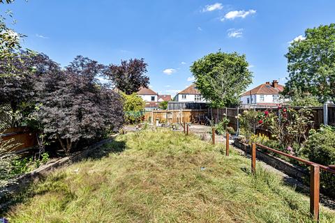51 Cadwallon Road, London, SE9 3PX
