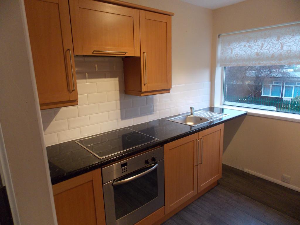 Cherwell Road, Keynsham BS31 2 bed flat £925 pcm (£213 pw)