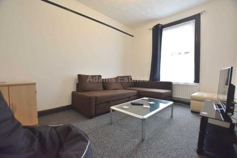 6 bedroom terraced house to rent, Blenheim Road, Reading