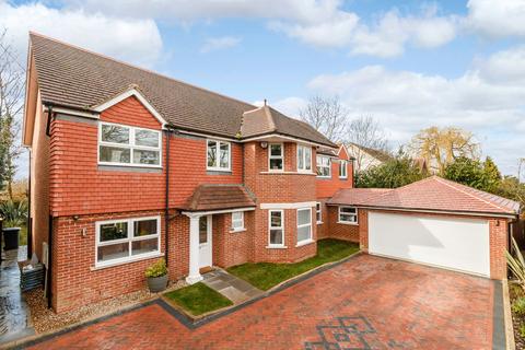 7 bedroom detached house for sale - The Drive, Ickenham, UB10