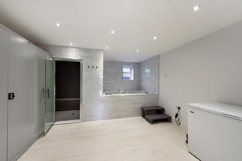 11 The Drive, Uxbridge, UB10 8AF