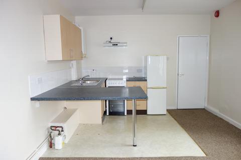 1 bedroom flat to rent, 223 Halesowen Road, Cradley Heath B64