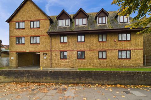 1 bedroom flat to rent, Ravenscroft Road, Beckenham, Kent, BR3