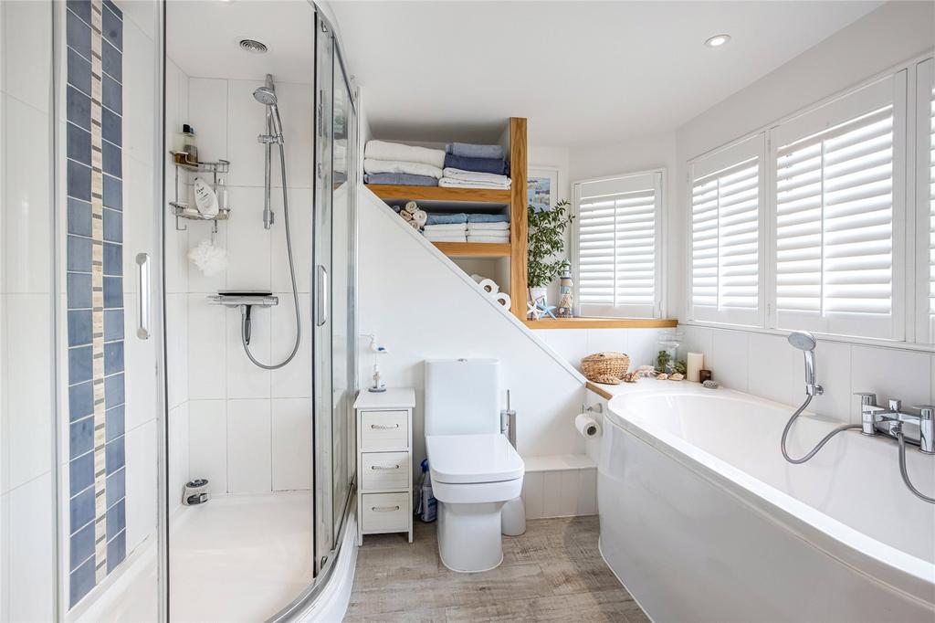 Bedroom 1 Ensuite