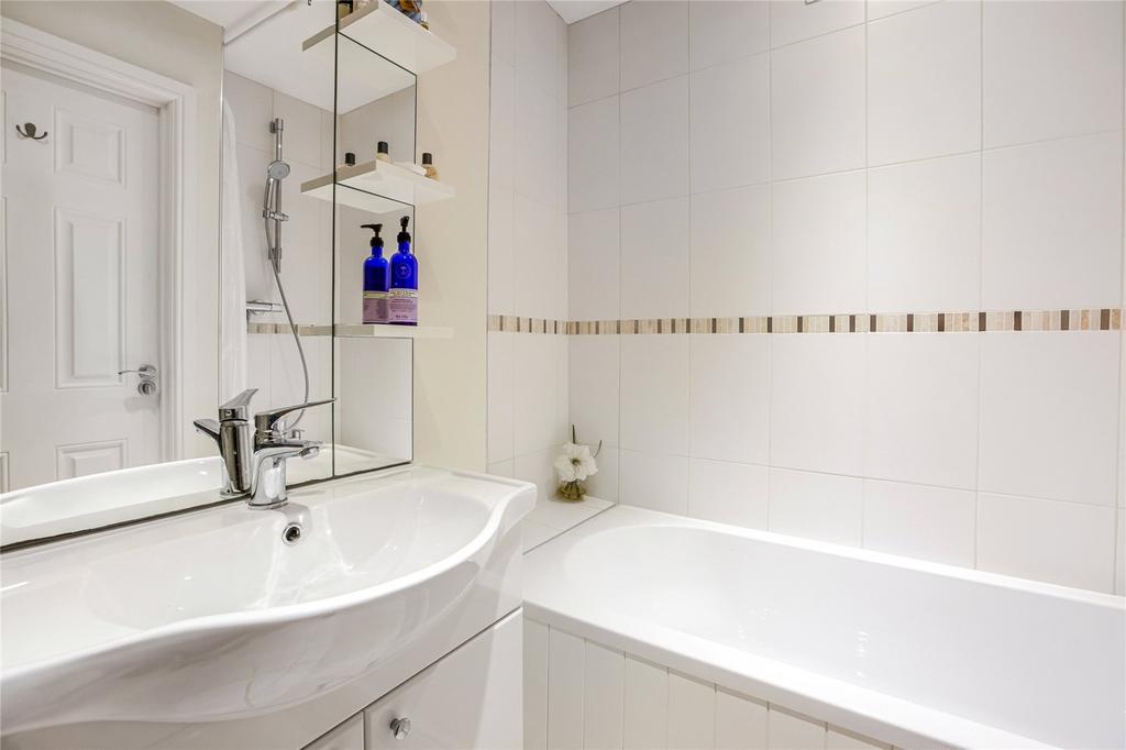 Bedroom 2 Ensuite