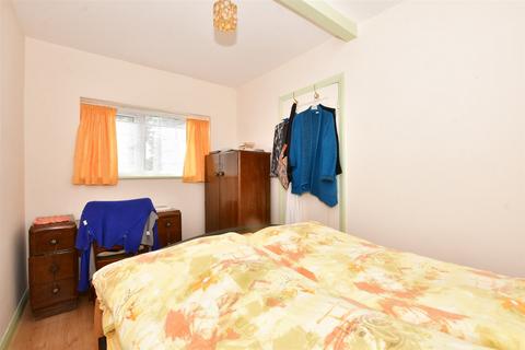 39 Links Crescent, St Marys Bay, Romney Marsh, TN29 0RS