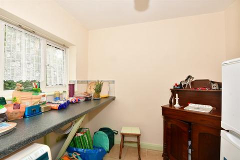 39 Links Crescent, St Marys Bay, Romney Marsh, TN29 0RS