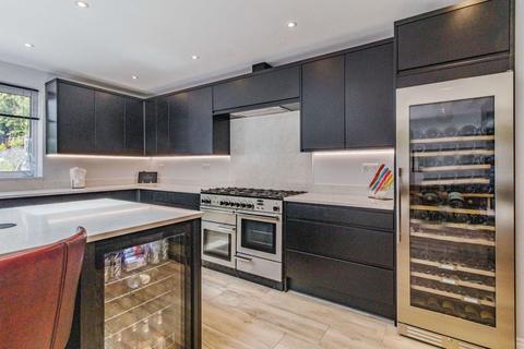 50 Beacon Way, Rickmansworth, WD3 7PE