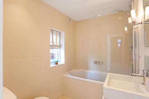 8 Quill Lane, London, SW15 1PD