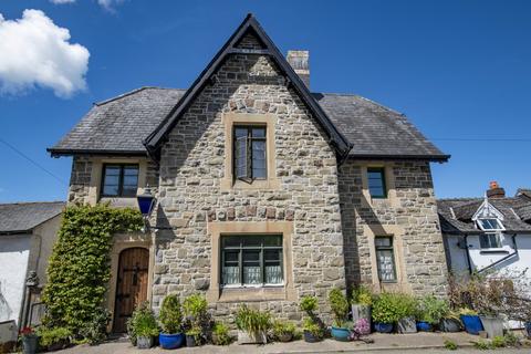 5 bedroom detached house for sale, High Street, Llanfair Caereinion SY21