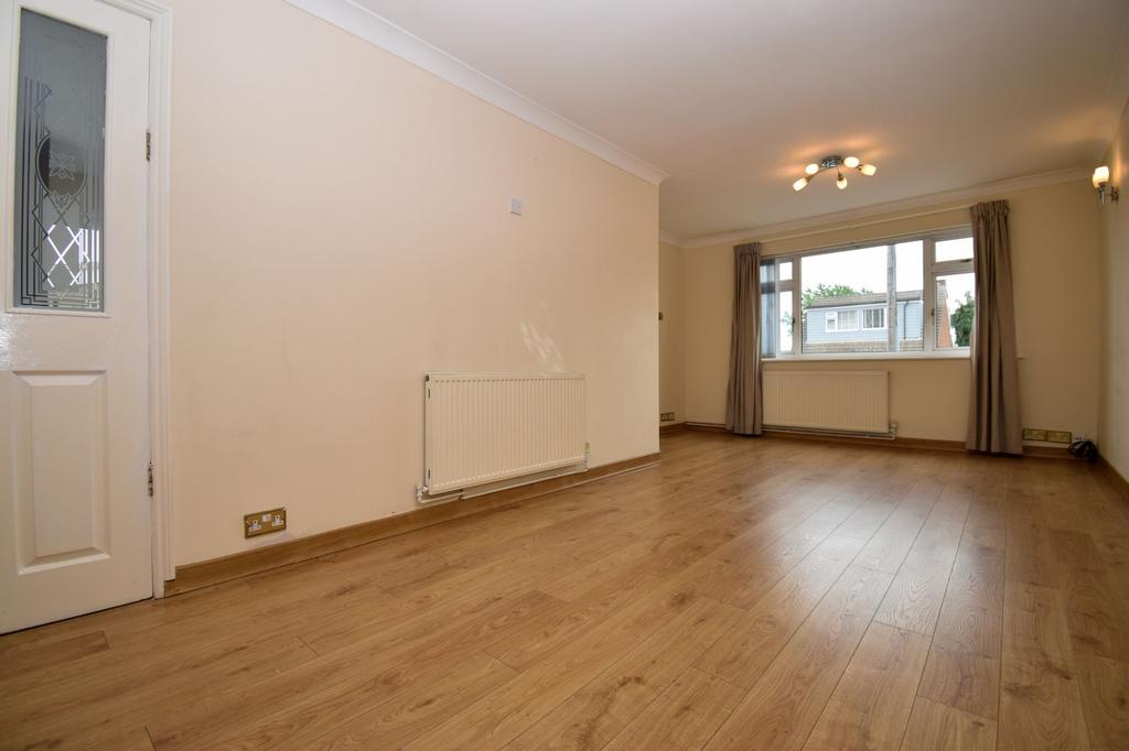 Exminster Road, Coventry 3 bed semidetached house to rent £1,350 pcm