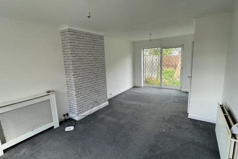 2 bedroom terraced house to rent, Staveley Road, Hull, East Riding, HU9 4BG