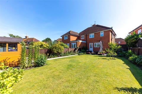8 Landrake Crescent, Reading, RG2 8AJ