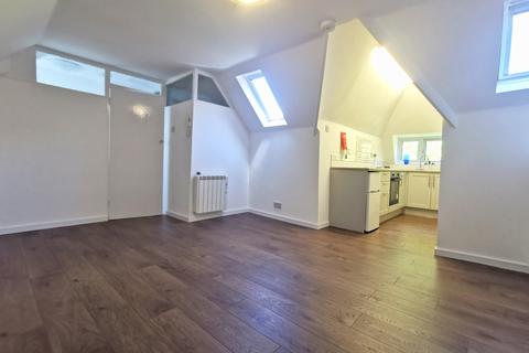 Studio to rent, West Heath Drive, Golders Green NW11