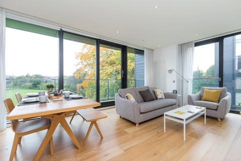 2 bedroom flat to rent, Simpson Loan, Meadows, Edinburgh, EH3