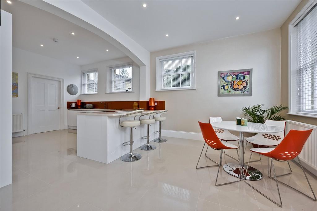 Kitchen/Dining