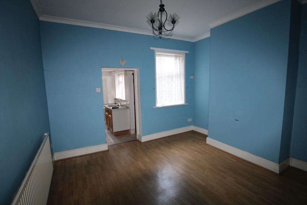 Goodman Street, BurtononTrent, DE14 2 bed terraced house £125,000