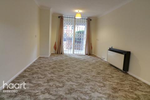 2 bedroom flat for sale - Warwick Avenue, Bedford