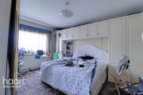 7 Welland Gardens, Perivale, Greenford, UB6 8SZ