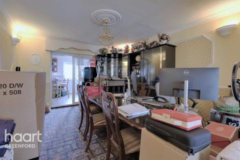 7 Welland Gardens, Perivale, Greenford, UB6 8SZ