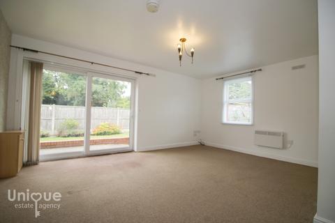 1 bedroom flat for sale, Newton Court, 91-93 Newton Drive, Blackpool, FY3