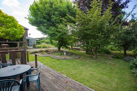 189 Bush Road, Cuxton, Rochester, ME2 1HB