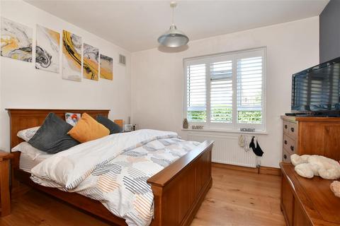 2 bedroom ground floor flat for sale - Dover Road, Folkestone, Kent