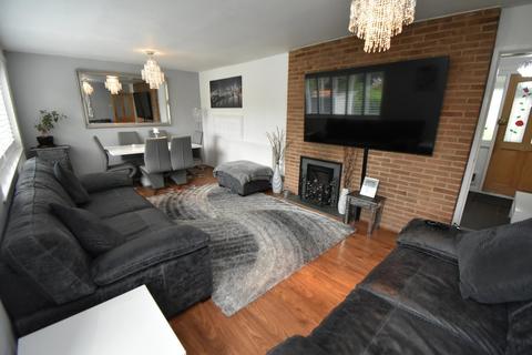 10 Rowood Drive, Solihull, B92 9LU