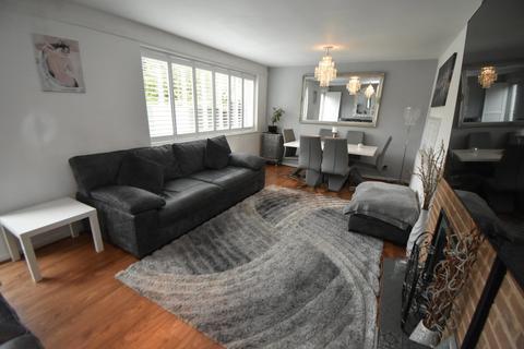 10 Rowood Drive, Solihull, B92 9LU