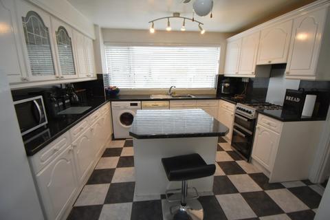 10 Rowood Drive, Solihull, B92 9LU