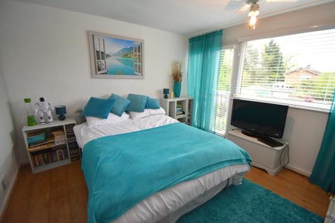 10 Rowood Drive, Solihull, B92 9LU