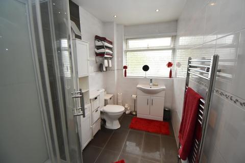 10 Rowood Drive, Solihull, B92 9LU
