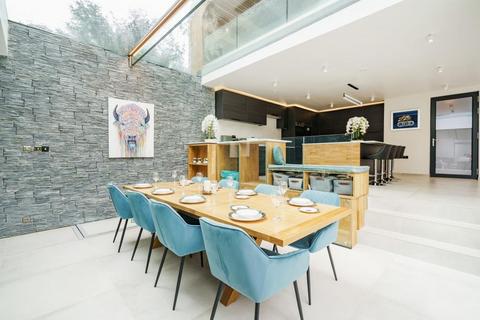 Flat 2, Meriden House Foxcombe Road, Boars Hill, Oxford, OX1 5DG