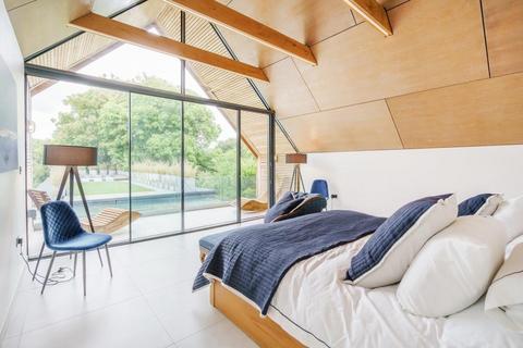 Flat 2, Meriden House Foxcombe Road, Boars Hill, Oxford, OX1 5DG