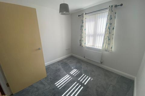 2 bedroom apartment to rent, Heathlands House, Crewe