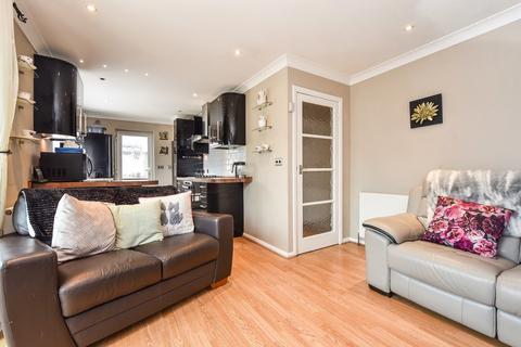 9 Briar Close, Yapton, Arundel, BN18 0ES