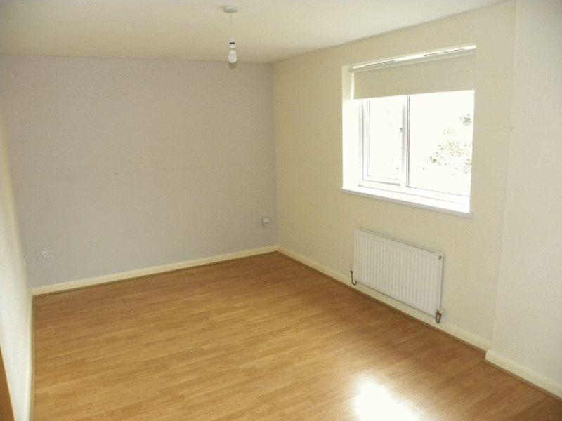 Apartment in Birmingham, West Midlands - View 4