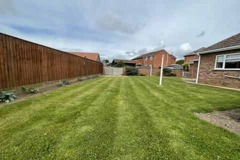 2 bedroom detached bungalow for sale - High Road, Whaplode