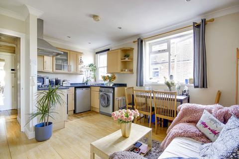 Flat 2, 24 Berkeley Road, Hornsey, London, N8 8RU