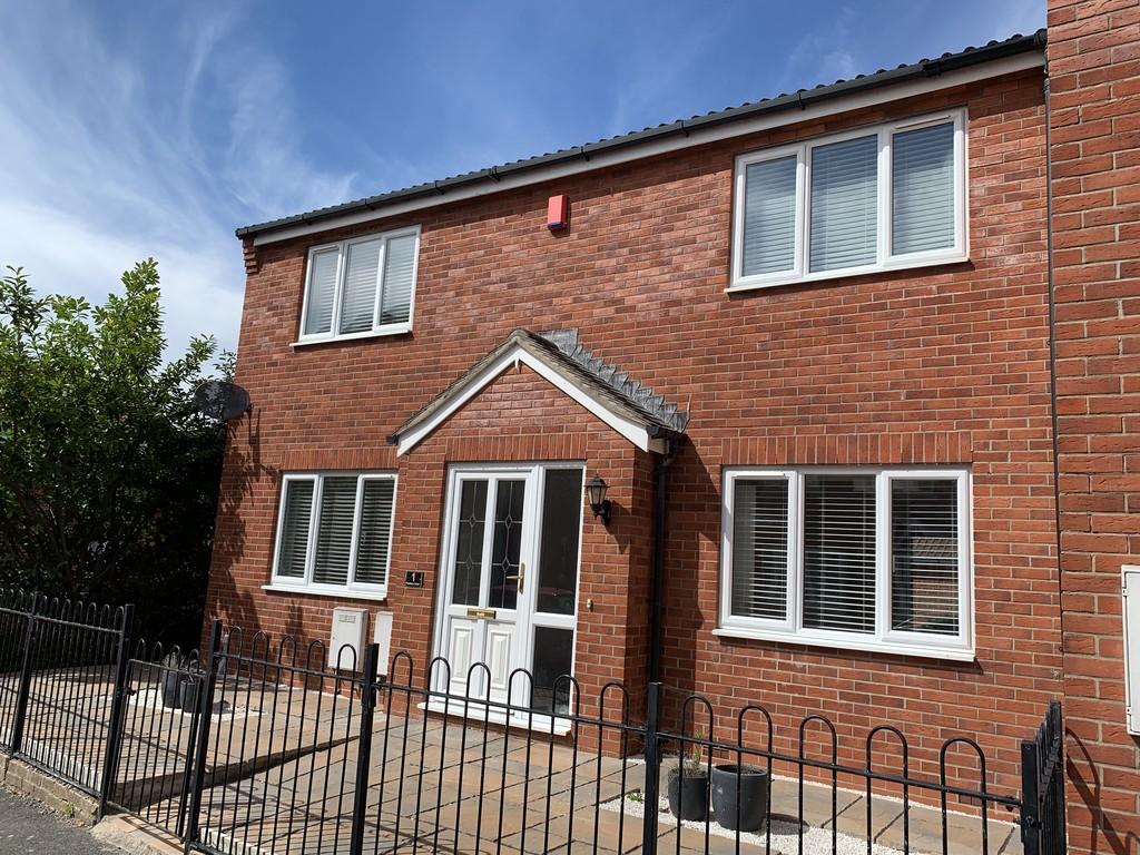 Positano Court, Wembdon 4 bed end of terrace house £1,350 pcm (£312 pw)