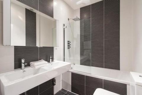23 Belsize Crescent, London, NW3 5QY
