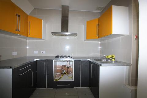 95 Park Avenue, Mitcham, CR4 2ES
