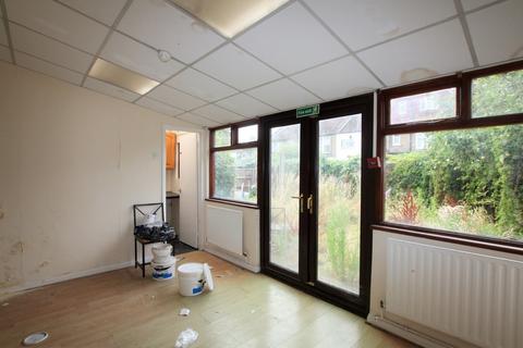 95 Park Avenue, Mitcham, CR4 2ES