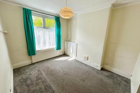 3 bedroom terraced house to rent, Davenport Avenue, Withington, M20