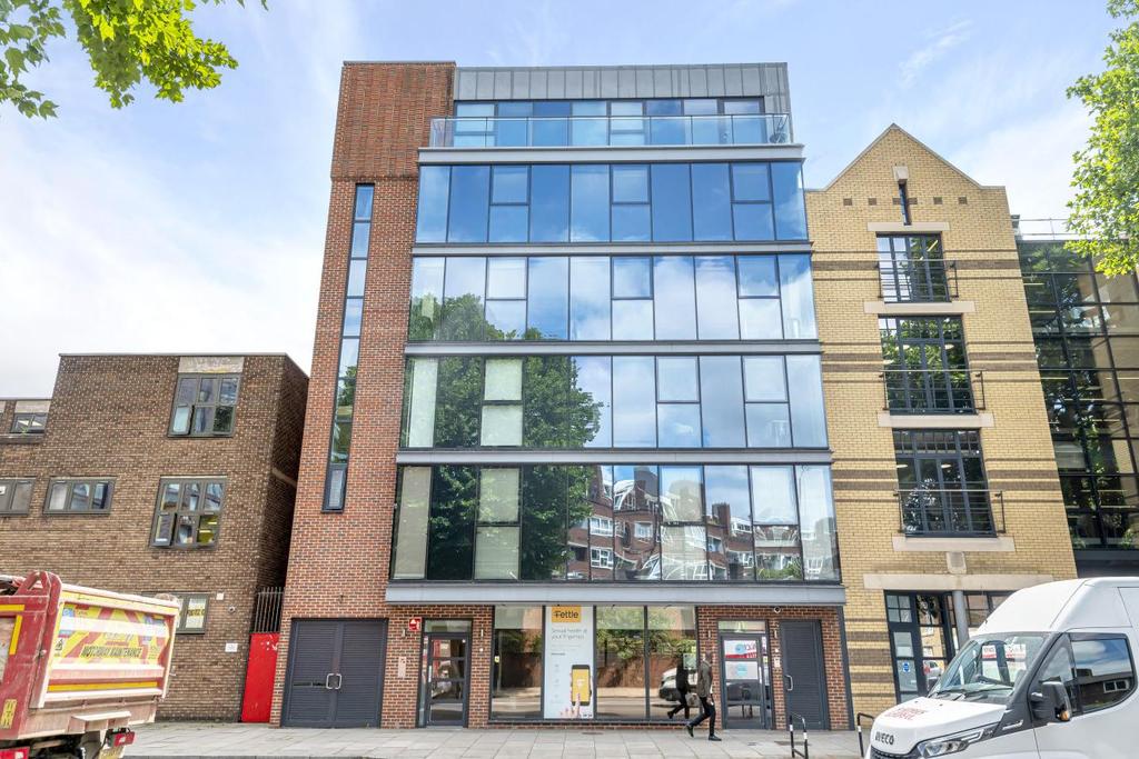 Westminster Bridge Road, Lambeth North 1 bed flat £475,000