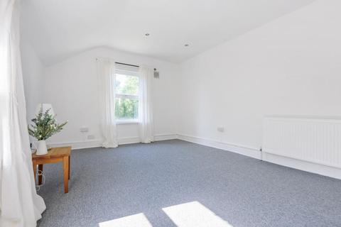 3 bedroom flat for sale - Ringstead Road, Catford
