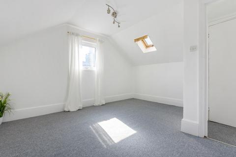 36c Ringstead Road, London, SE6 2BP